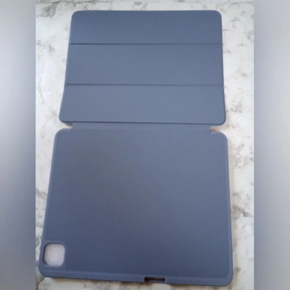 NIB Vaks iPad Pro 13 inch Case Blue Gray